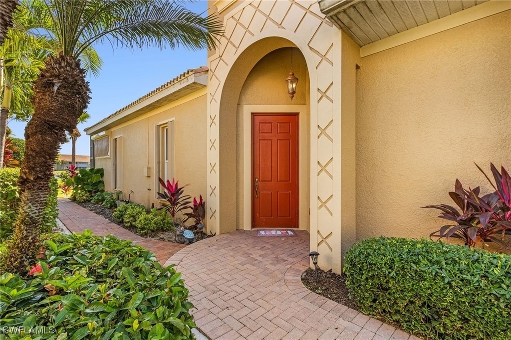 20053 Saraceno Drive - Photo 3