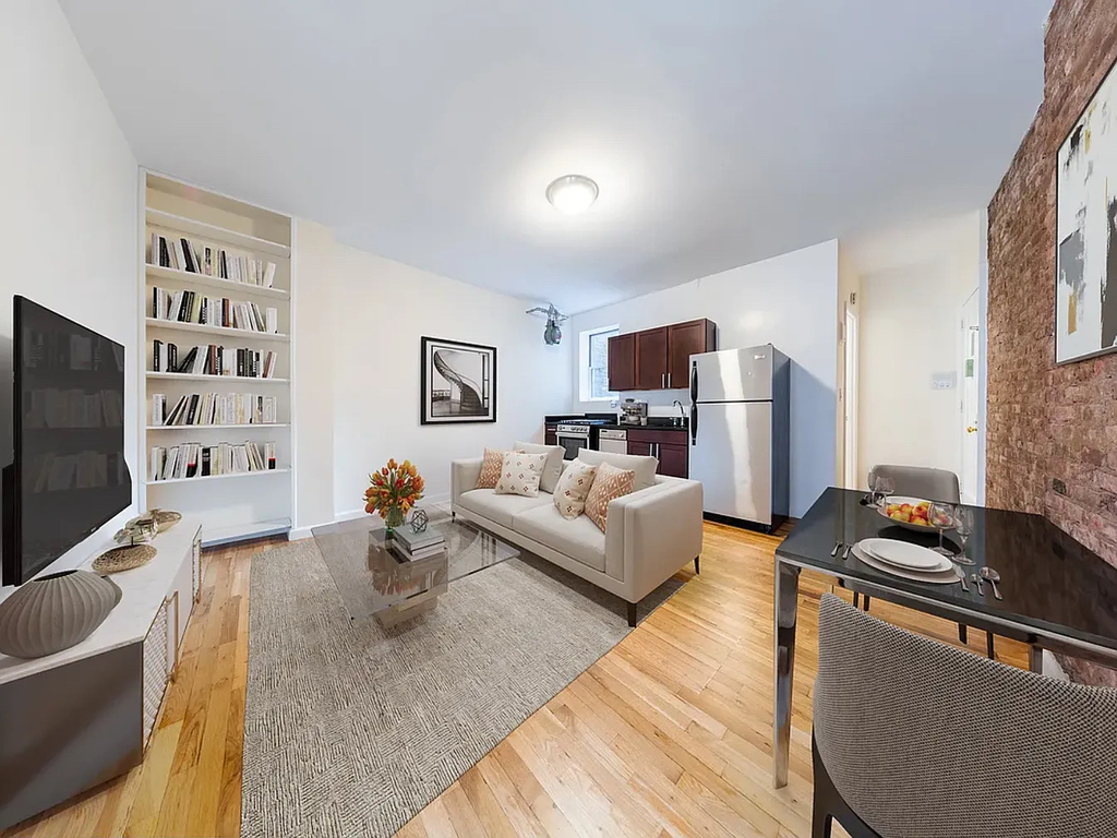 West 11th Street/7 th Ave - Photo 1