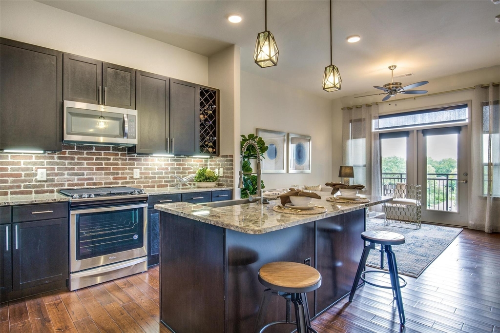 4139 Bellaire Boulevard - Photo 4
