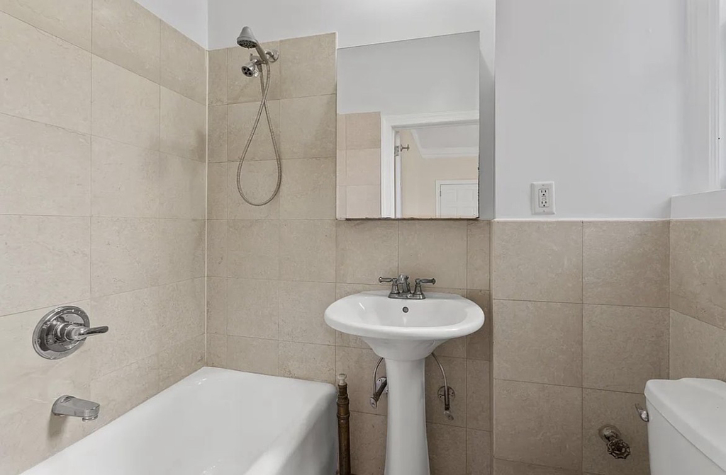 West 11th Street/ 7th Ave - Photo 4
