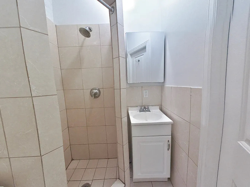  West 11th Street/ 7th acenue - Photo 4
