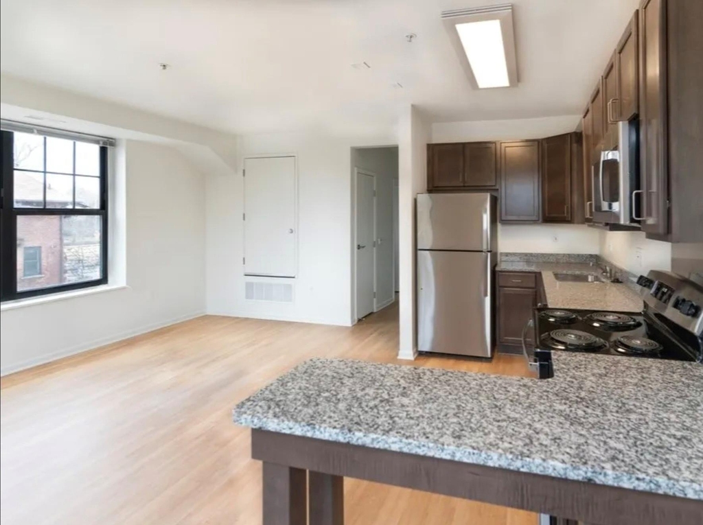 53 Marston St - Photo 5