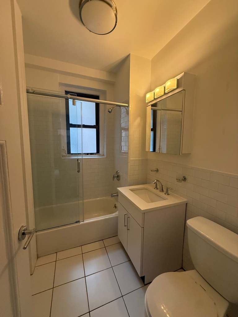 140 West 55th Street - Photo 11