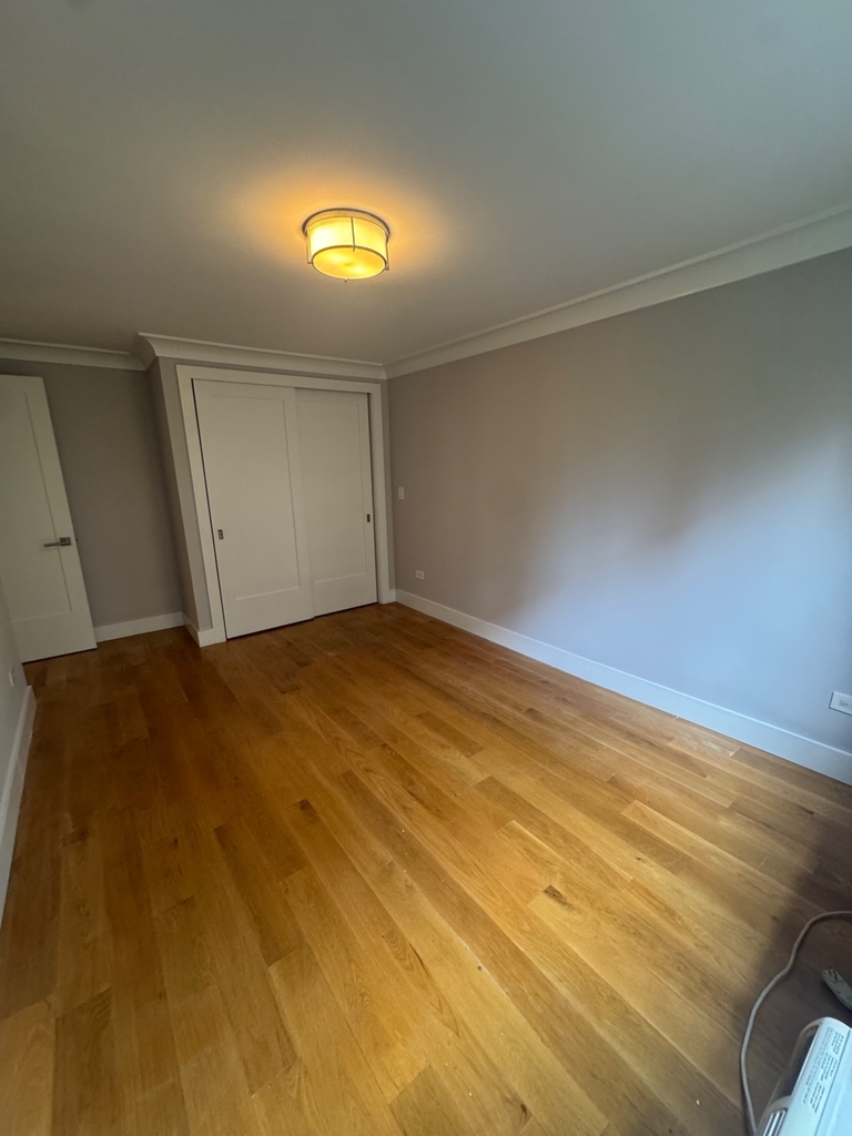 West 97th Street - Photo 5
