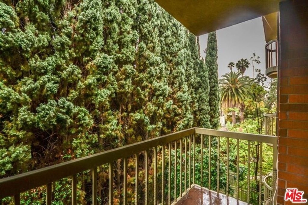 4444 Wilshire Boulevard - Photo 3