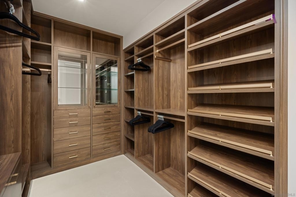 516 Stratford - Photo 9