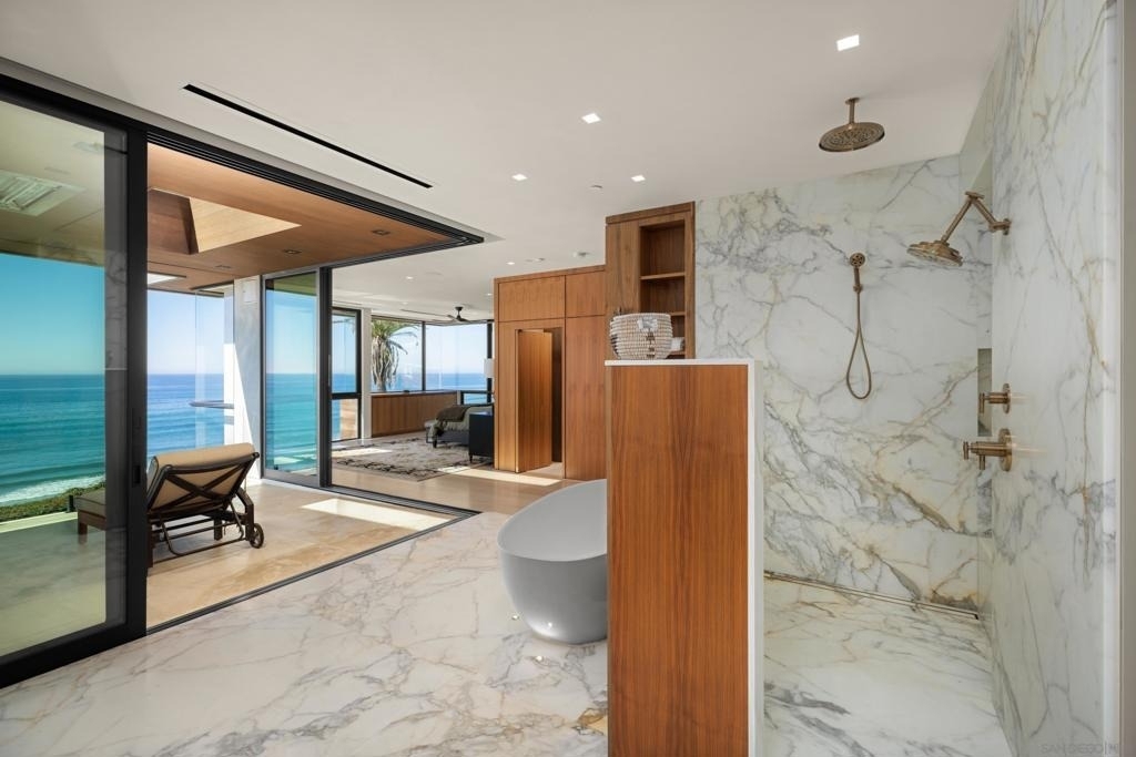 516 Stratford - Photo 7