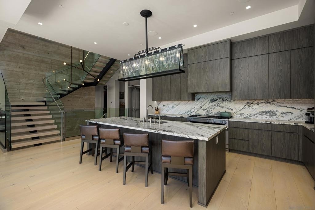 516 Stratford - Photo 14