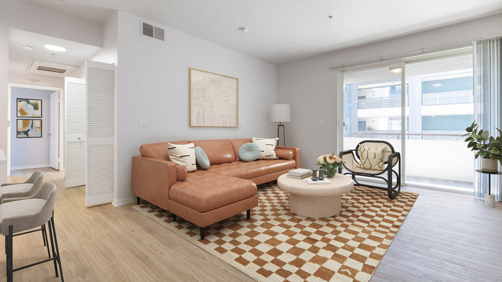 601 E. 2nd Street - Photo 5