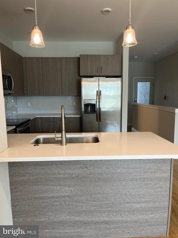 2039 N College Avenue - Photo 9