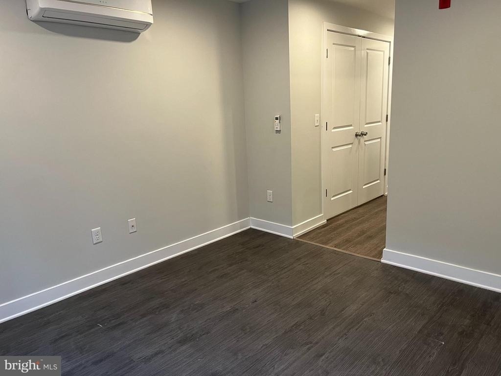 2039 N College Avenue - Photo 38