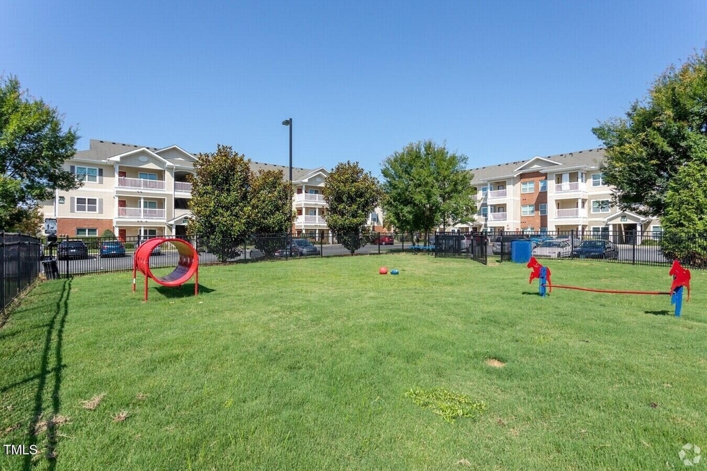 1000 Broadstone Way - Photo 19