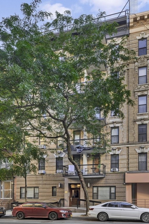 226 East 25th Street, Unit 6d - Photo 8