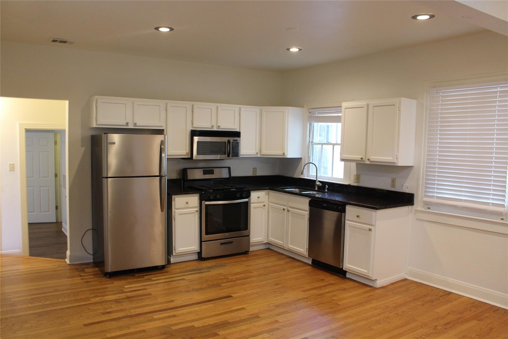 2309 Shoal Creek Blvd - Photo 6