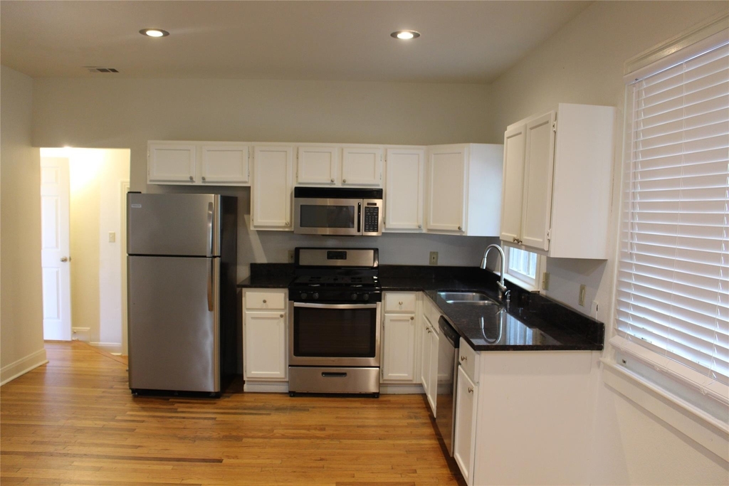 2309 Shoal Creek Blvd - Photo 5