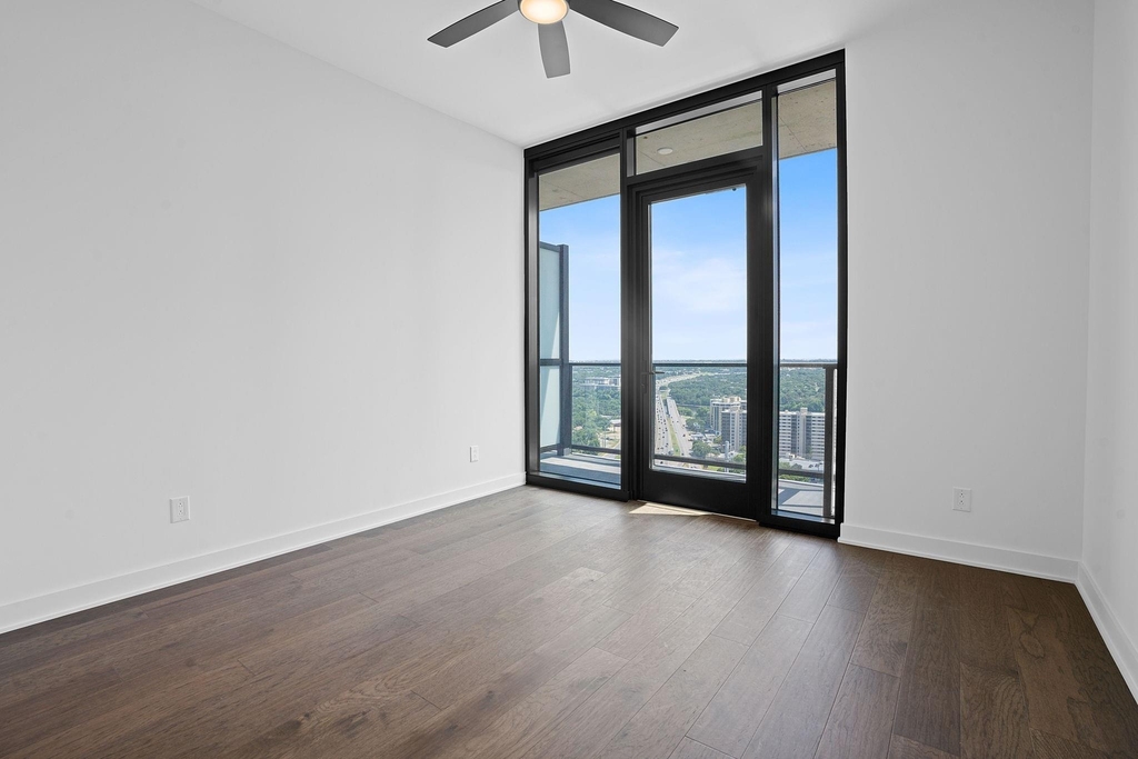 84 East Ave - Photo 5