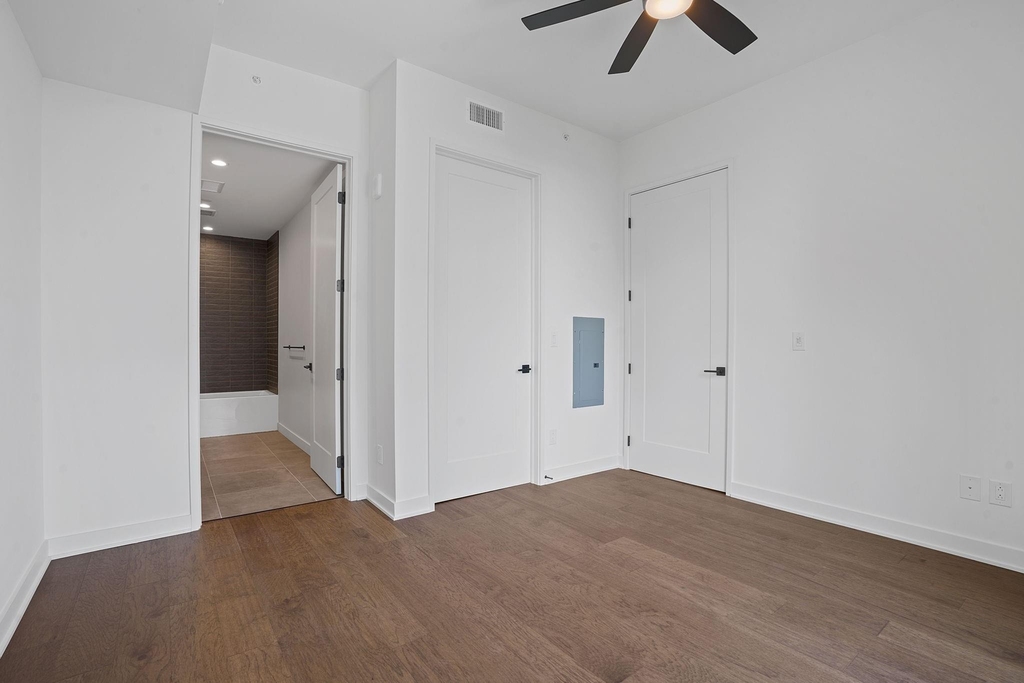84 East Ave - Photo 10