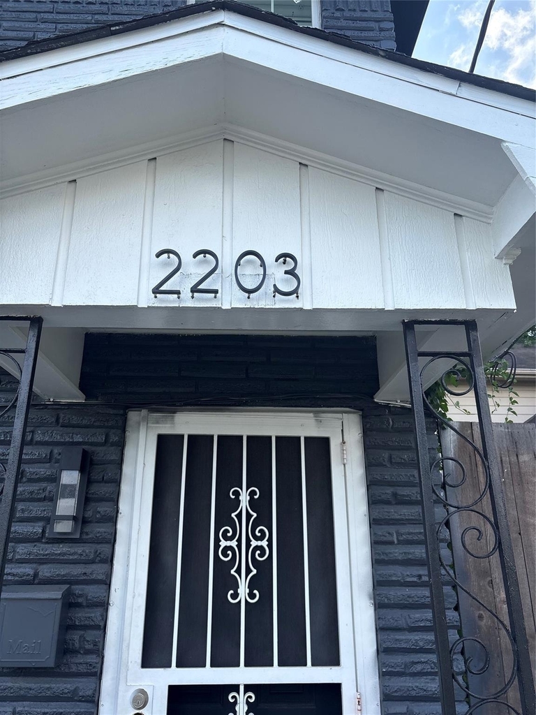 2201 Nettleton - Photo 4