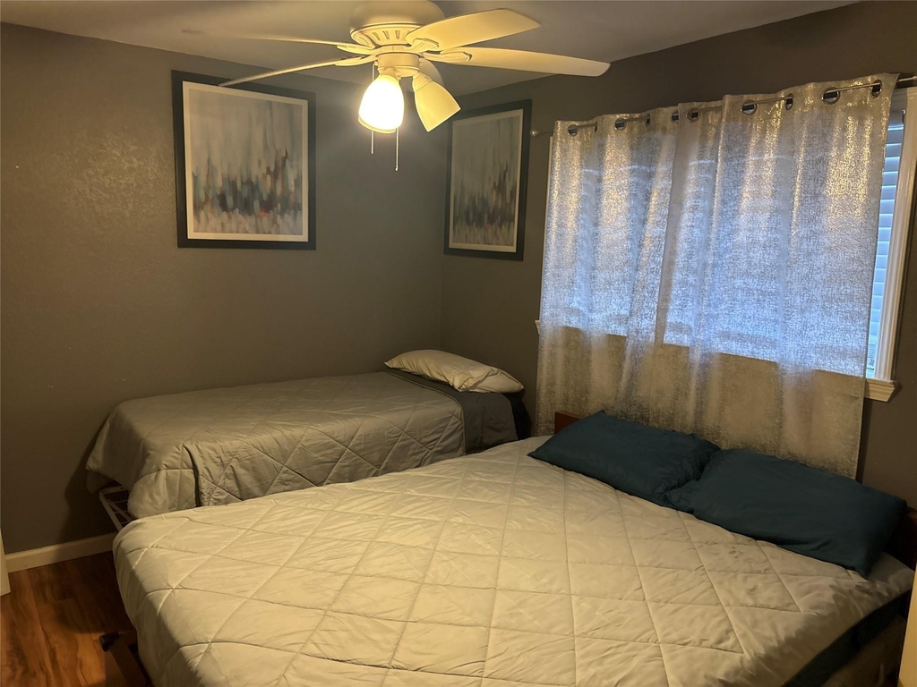 2201 Nettleton - Photo 12