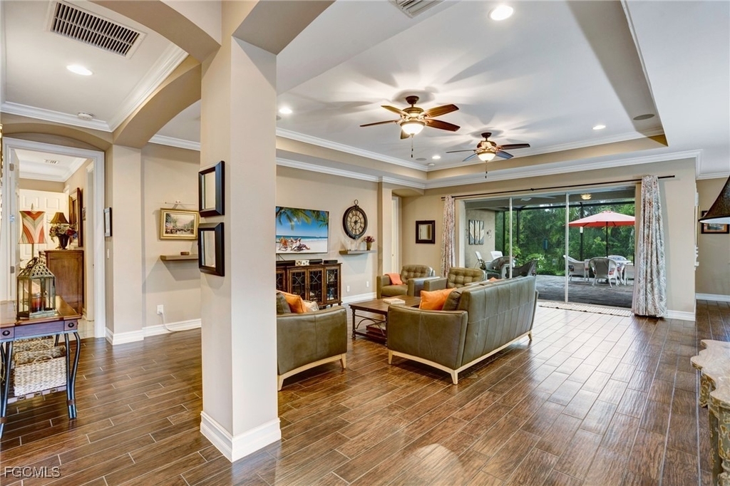 12710 Olde Banyon Boulevard - Photo 8