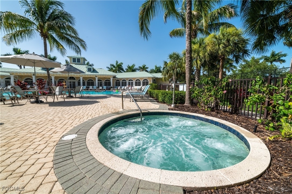 12710 Olde Banyon Boulevard - Photo 37