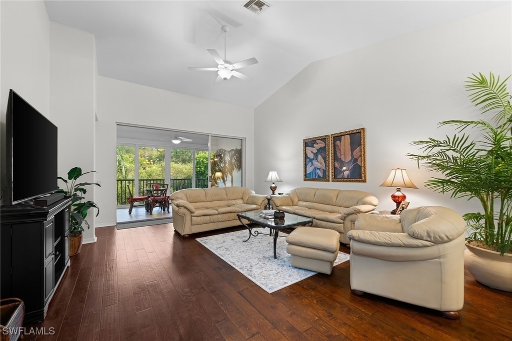 23785 Clear Spring Court - Photo 3