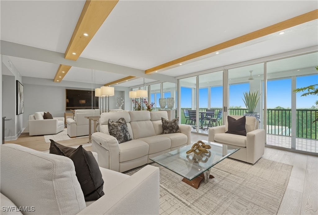 7515 Pelican Bay Boulevard - Photo 10