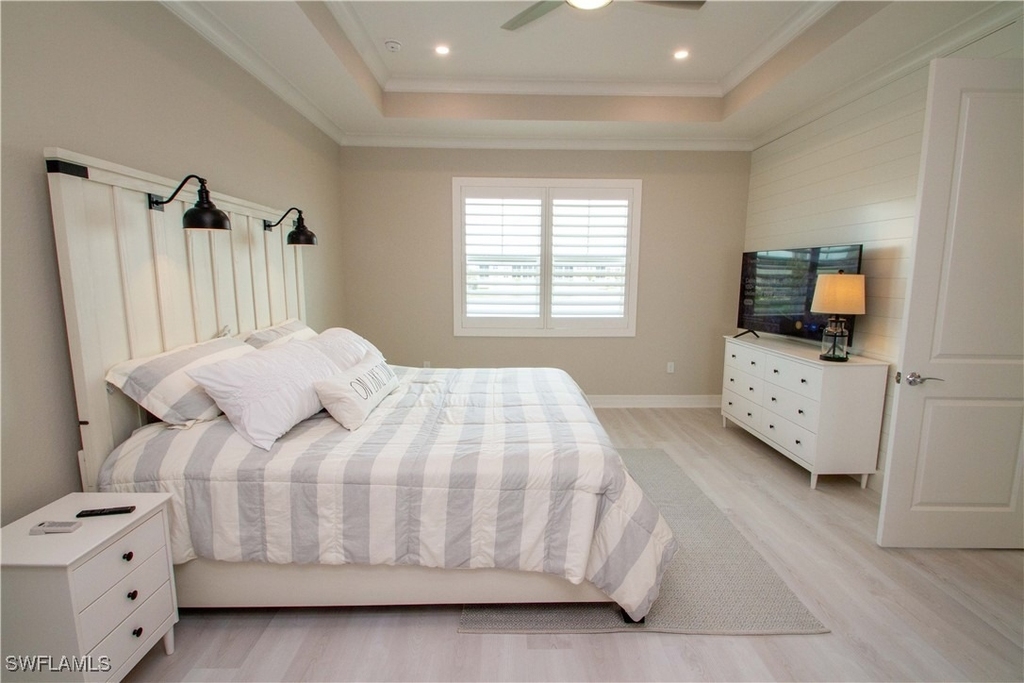 251 Indies Drive E - Photo 48