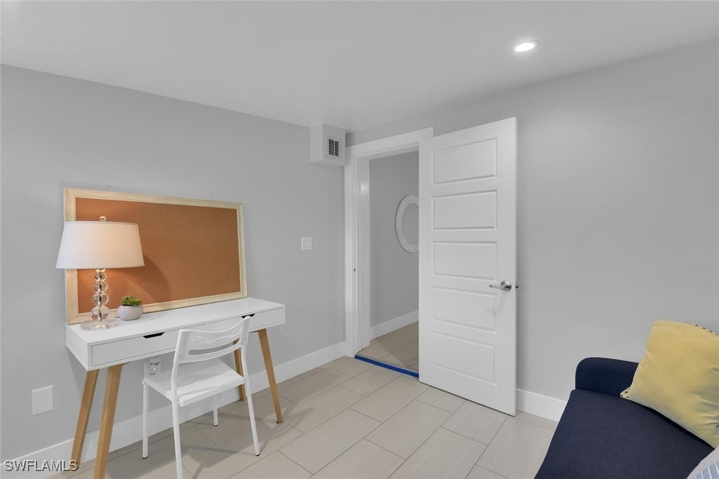 2048 Harbor Lane - Photo 31