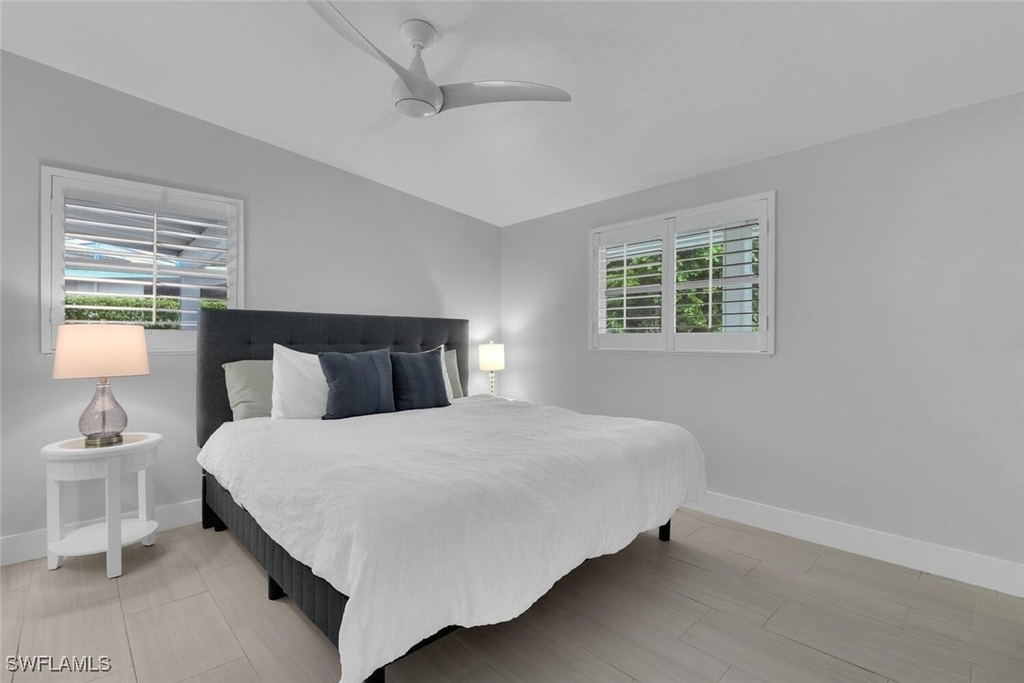 2048 Harbor Lane - Photo 9