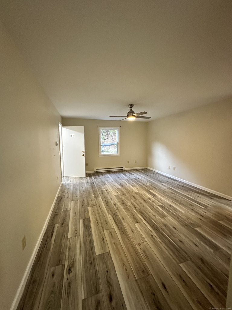 70 Pond Meadow Road - Photo 3
