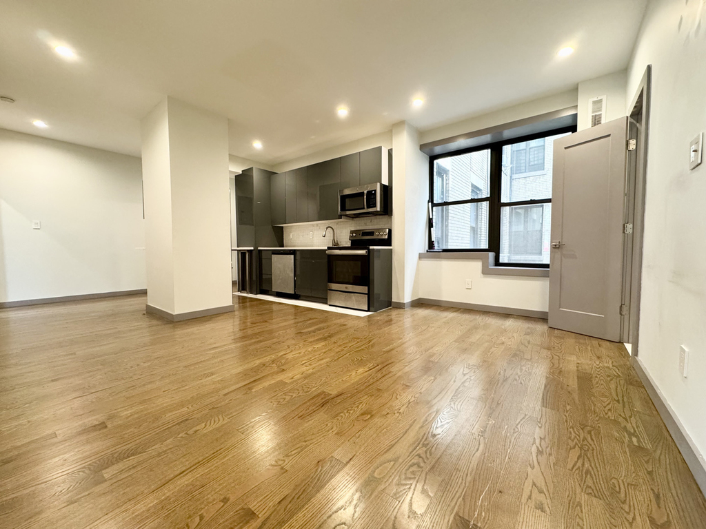 600 West 150th Street - Photo 0