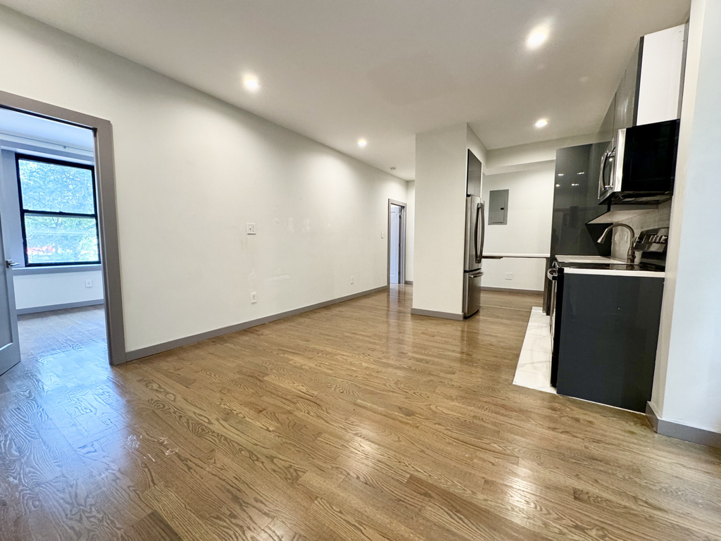600 West 150th Street - Photo 1