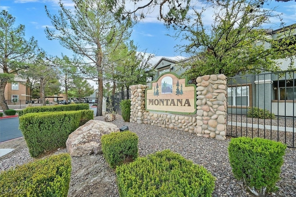 555 E Silverado Ranch Boulevard - Photo 33