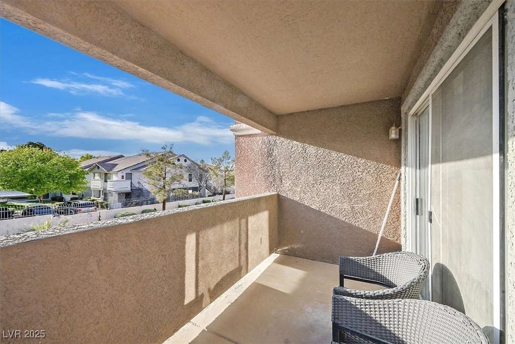 555 E Silverado Ranch Boulevard - Photo 7