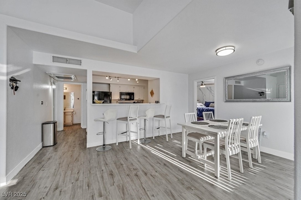 555 E Silverado Ranch Boulevard - Photo 5