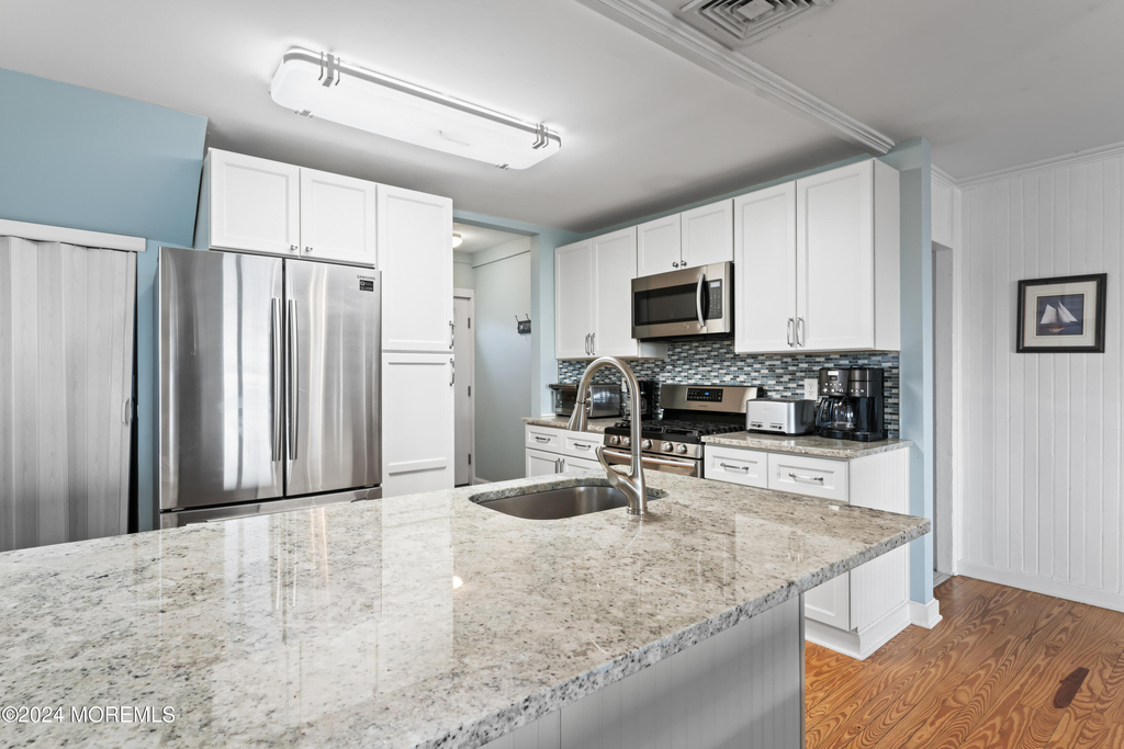 255 Boardwalk - Photo 8