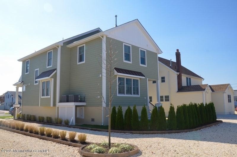23 Parkway - Photo 2