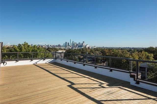 901 N Zang Boulevard - Photo 10