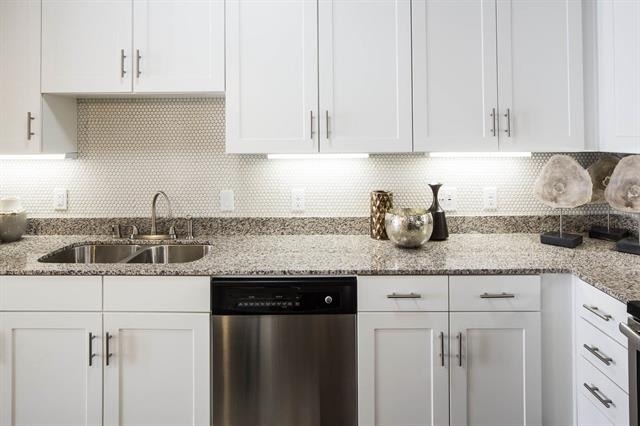 908 N Bishop Avenue - Photo 2