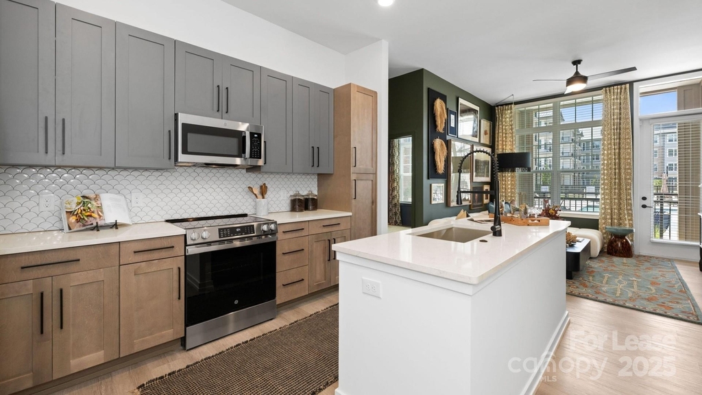 10500 Midway Park Drive - Photo 18
