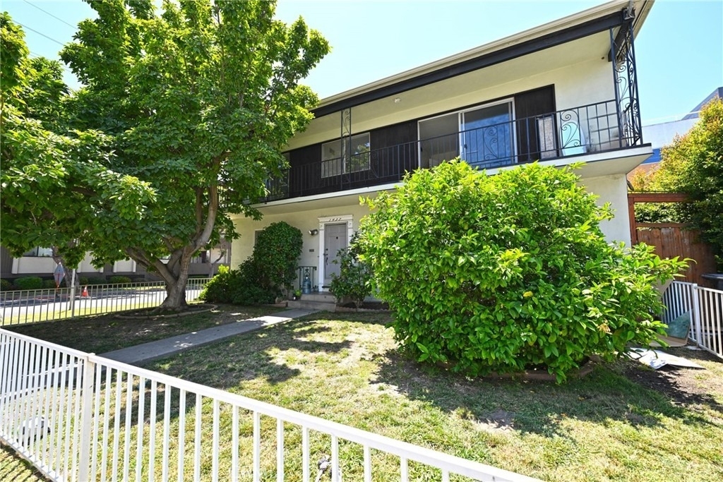 11063 Ohio Avenue - Photo 4