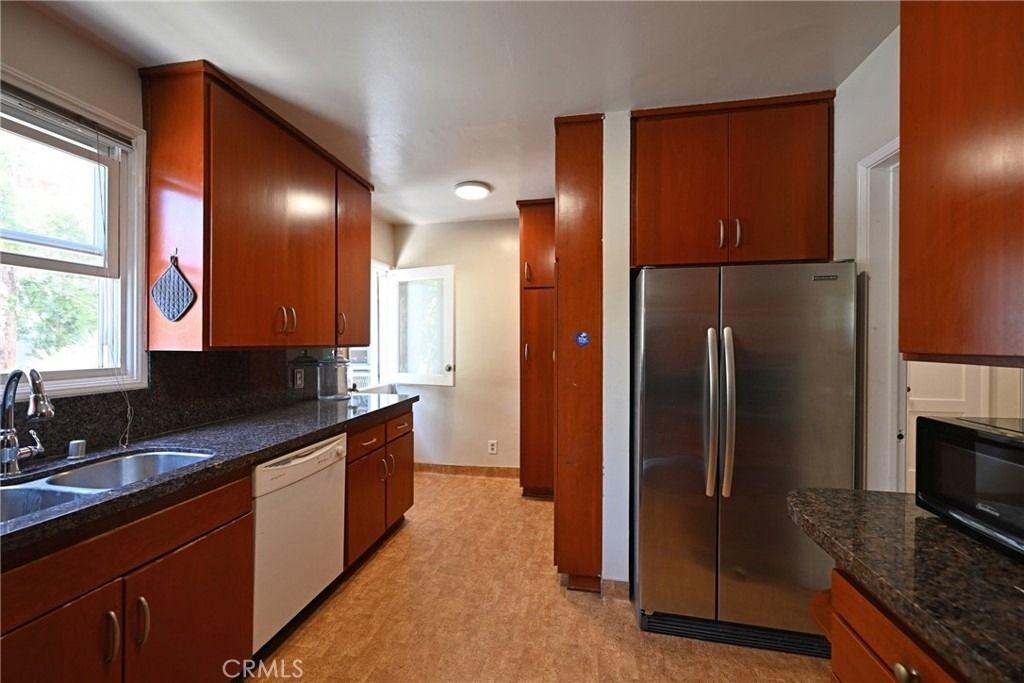 11063 Ohio Avenue - Photo 24