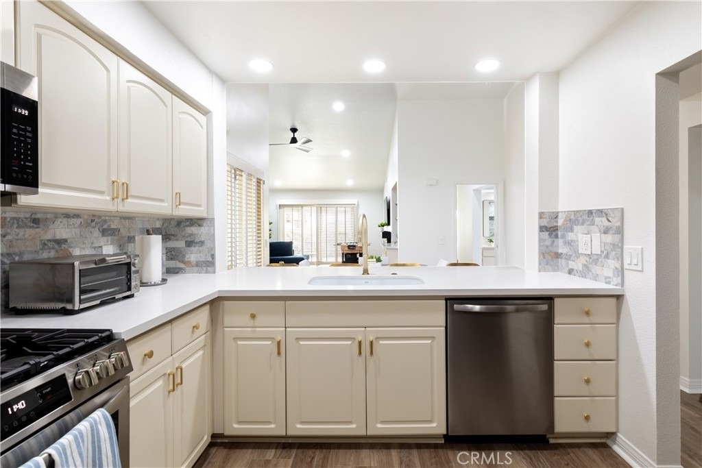 216 Desert Falls Drive East - Photo 10