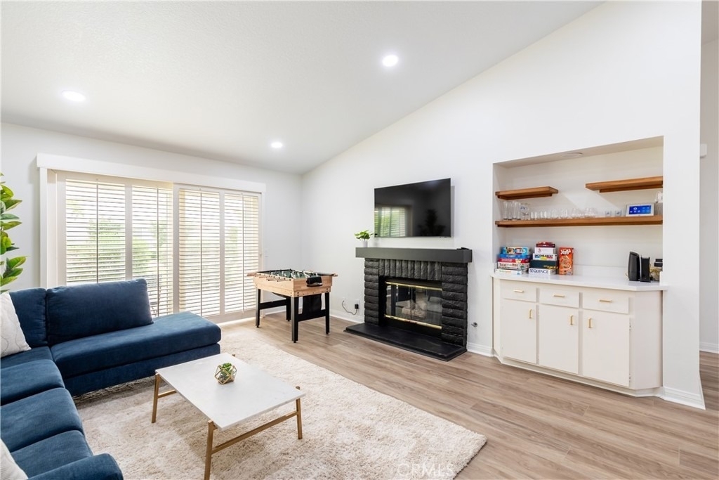 216 Desert Falls Drive East - Photo 4