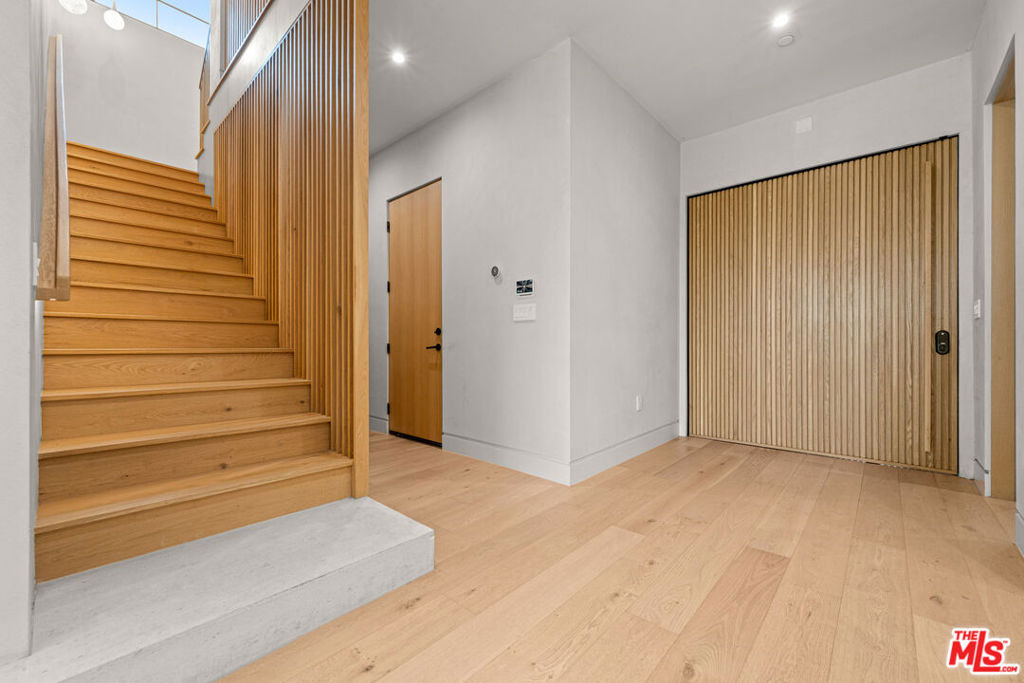 4740 Sunnyslope Avenue - Photo 24
