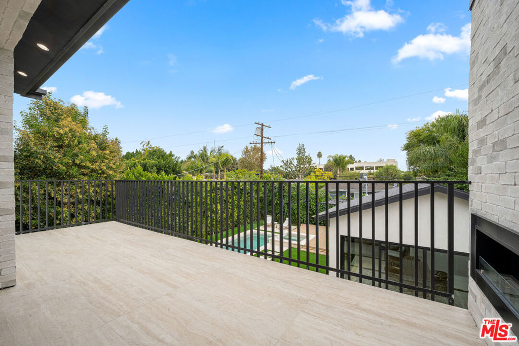 4740 Sunnyslope Avenue - Photo 33