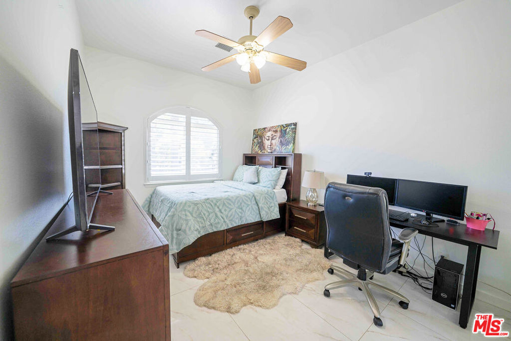 17833 Wildridge Lane - Photo 12