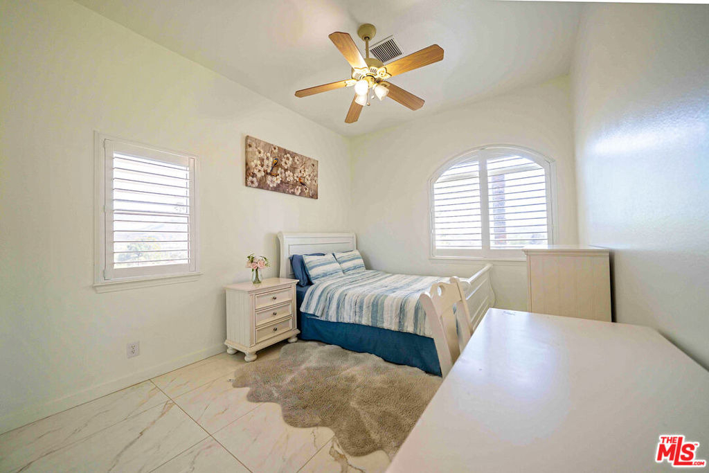 17833 Wildridge Lane - Photo 10