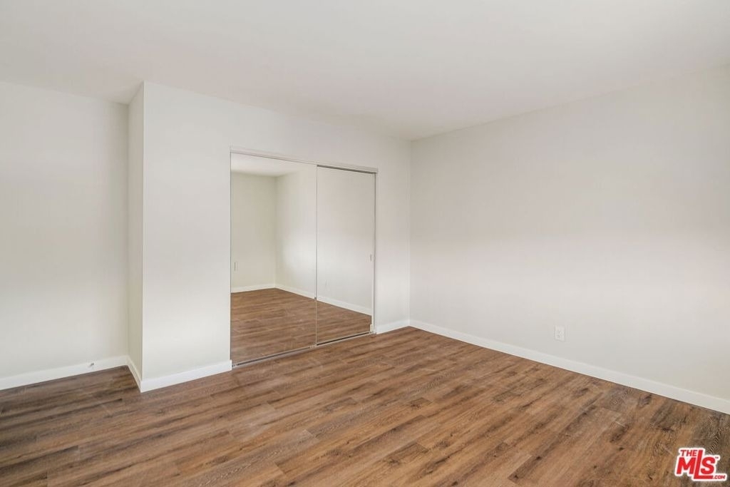 1342 Harvard Street - Photo 8